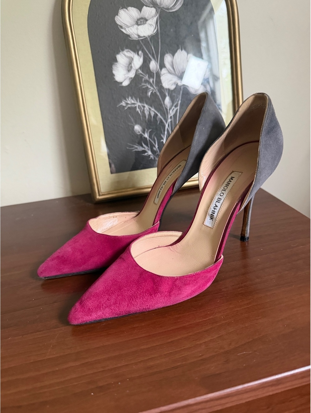 Manolo Blahnik Suede Pink Gray Pumps | Size 39